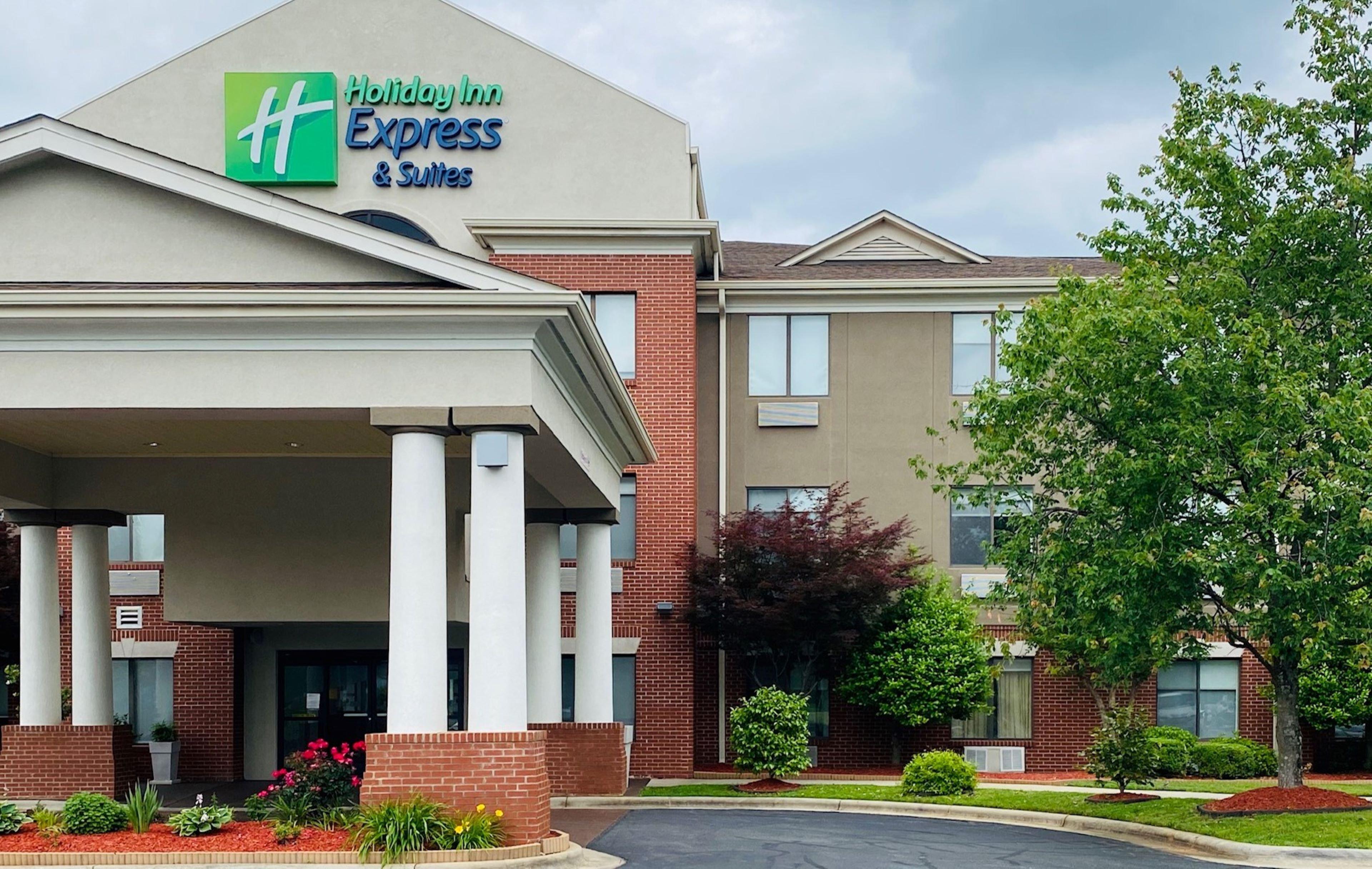 里兹维尔智选假日套房酒店 Reidsville 外观 照片