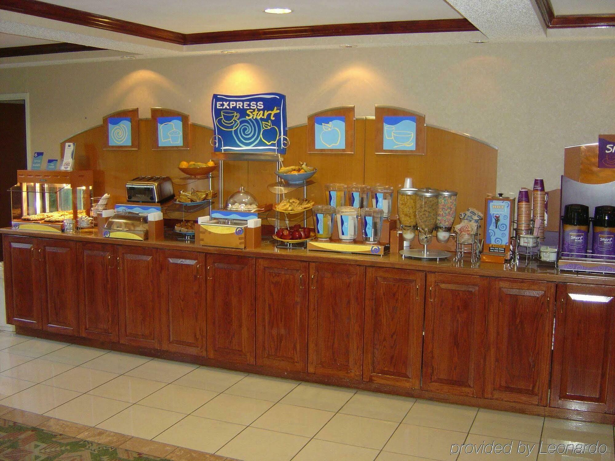 里兹维尔智选假日套房酒店 Reidsville 外观 照片