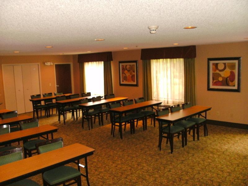 里兹维尔智选假日套房酒店 Reidsville 外观 照片
